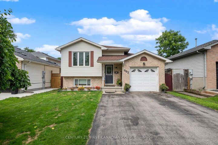 Property Photo: 902 Railton Avenue ON N5V 4V9