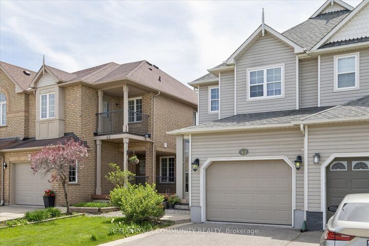 Property Photo: 41 Old Colony Road ON L4E 3V2