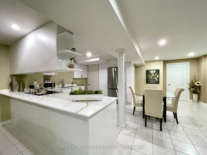 Property Photo: 70 Bellona Street ON L4L 6R4