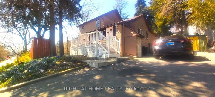 1 Edgebrook Drive — photo 1
