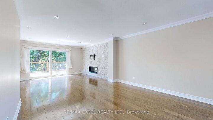 Property Photo: 10 Alexis Road ON L3T 6Z1
