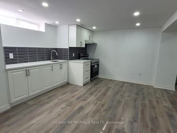 Photo de la propriété: 16A Fletcher Avenue Basement ON L1Z 1H5