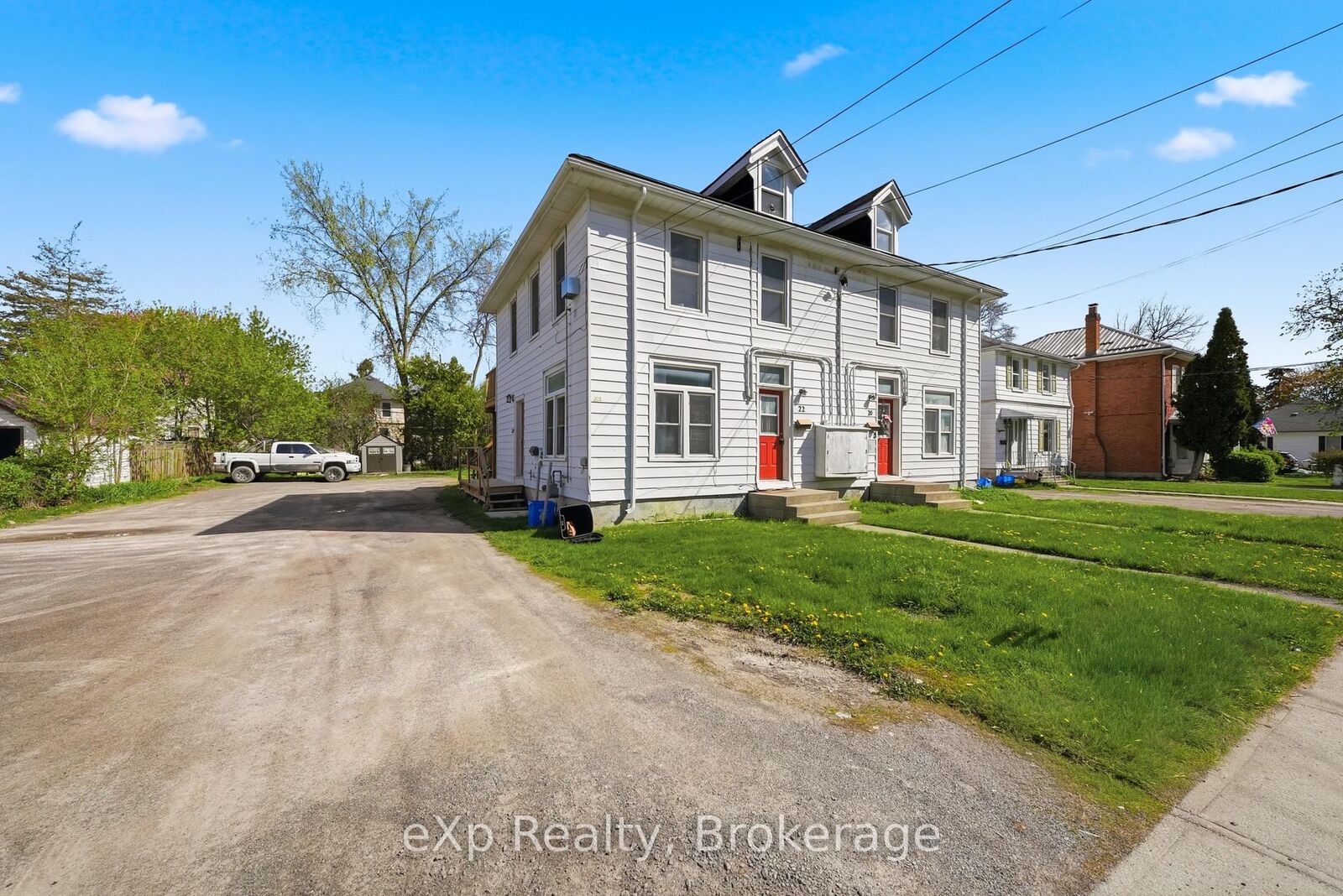 Property Photo:  20 Charlotte Street  ON K8P 1E2 