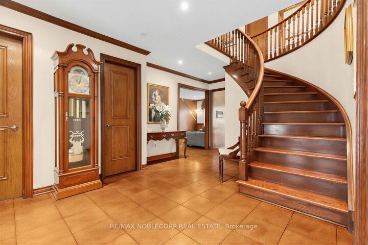 Property Photo: 256 Airdrie Drive ON L4L 1C6