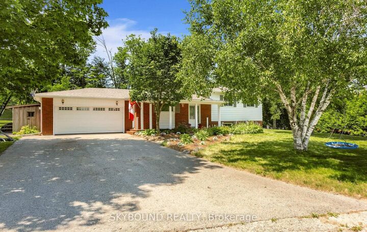 9 Delerin Crescent — photo 1