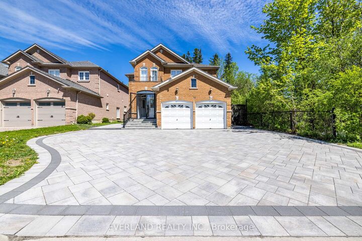 10 Megarry Court — photo 1