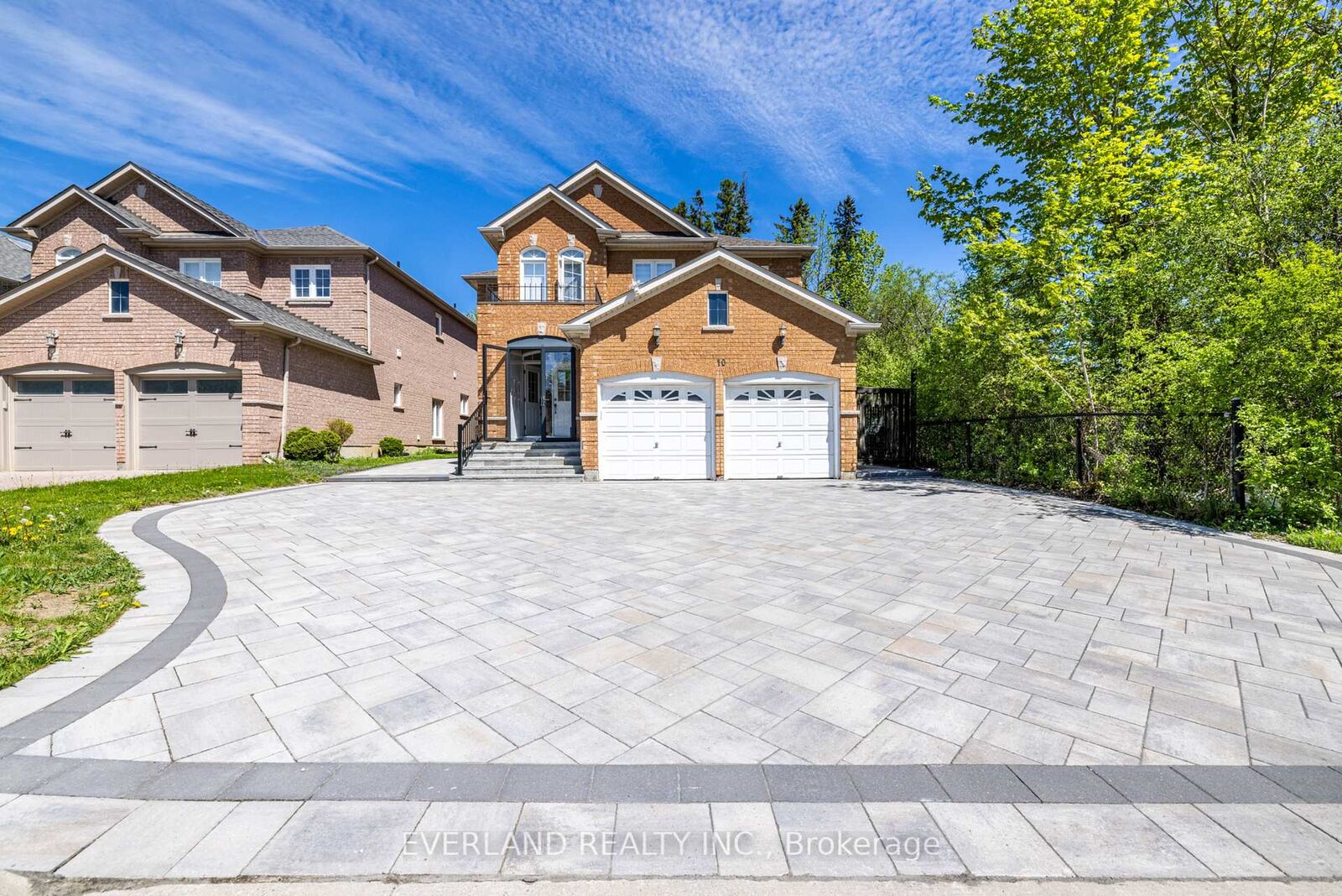 Property Photo: 10 Megarry Court ON L4S 2S3
