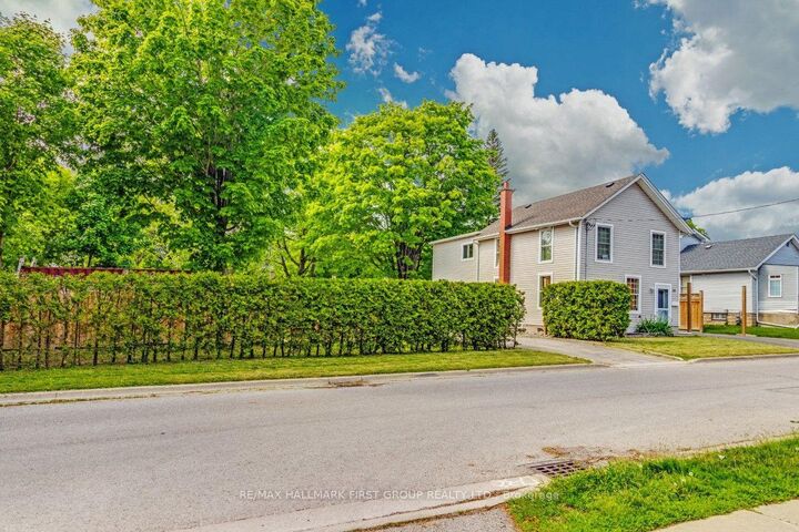 Property Photo:  26 Whiting Avenue  ON L1H 3T3 