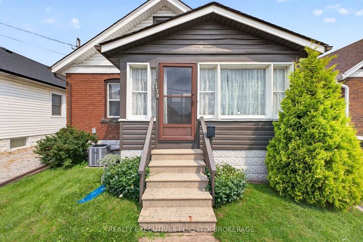 Photo de la propriété:  5179 Huron Street  ON L2E 2K2 