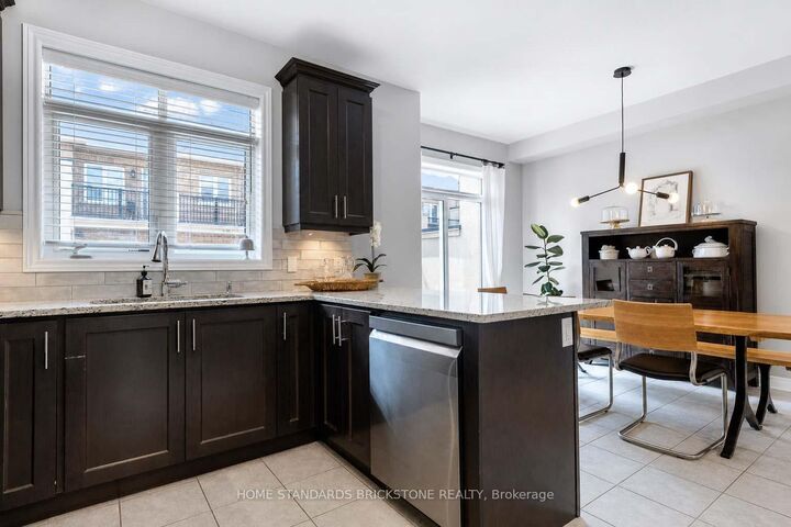 Property Photo: 3058 Eberly Woods Drive ON L6M 0T5