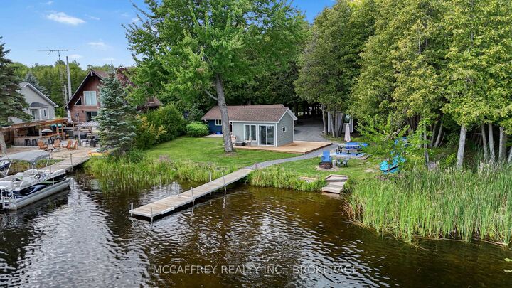 Property Photo: 154 A/B North Beaver Lake Road ON K0K 2A0