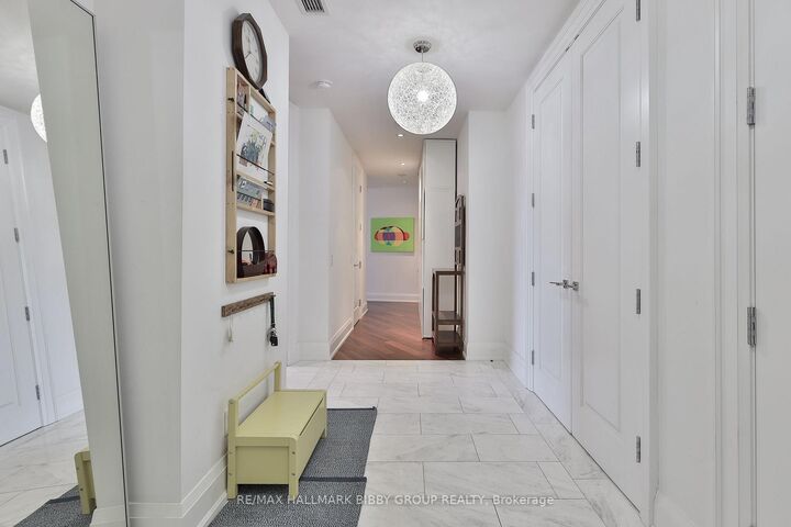 Property Photo: 88 Davenport Road 308 ON M5R 0A5