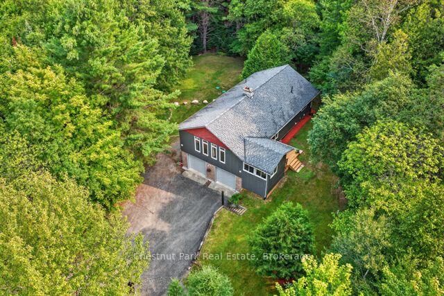 Property Photo: 1039 South Waseosa Lake Road ON P1H 2N5