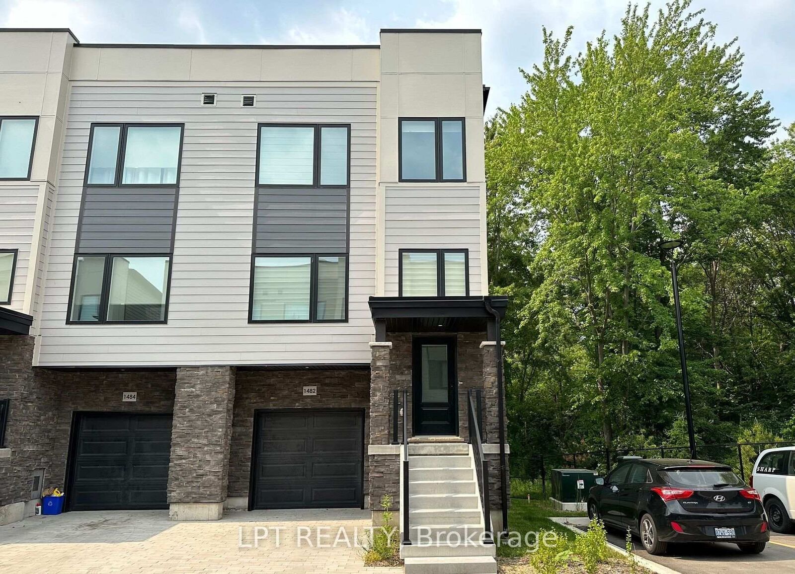 Property Photo: 1482 Purchase Pl Place ON L0L 1W0