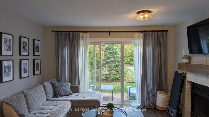Property Photo:  19 Dawson Drive 64  ON L9Y 3Z5 
