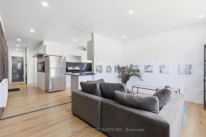 Property Photo: 63 First Street 20 ON L9W 2E6