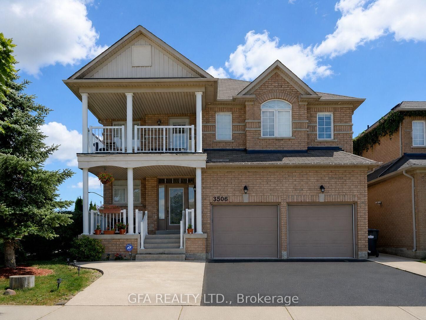 Property Photo: 3506 Aquinas Avenue ON L5M 7L7