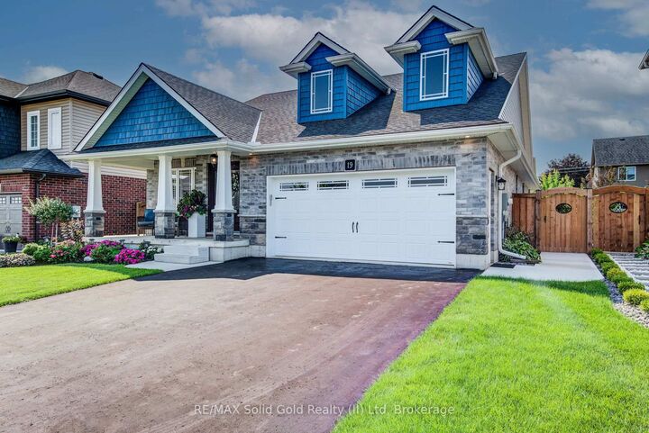 Property Photo: 19 Lock Street ON N0J 1M0
