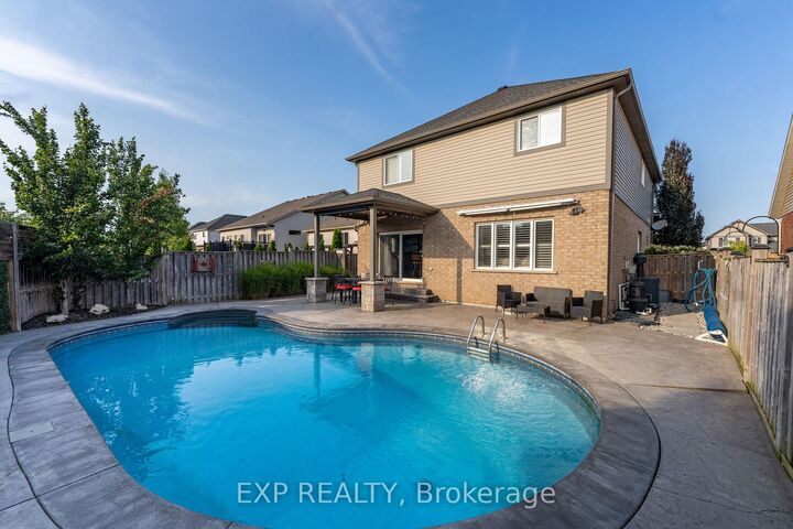 Property Photo: 5783 Jake Crescent ON L2H 0G3