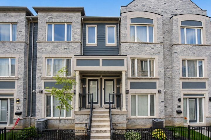 Property Photo: 5035 Oscar Peterson Boulevard 12 ON L5M 0P4