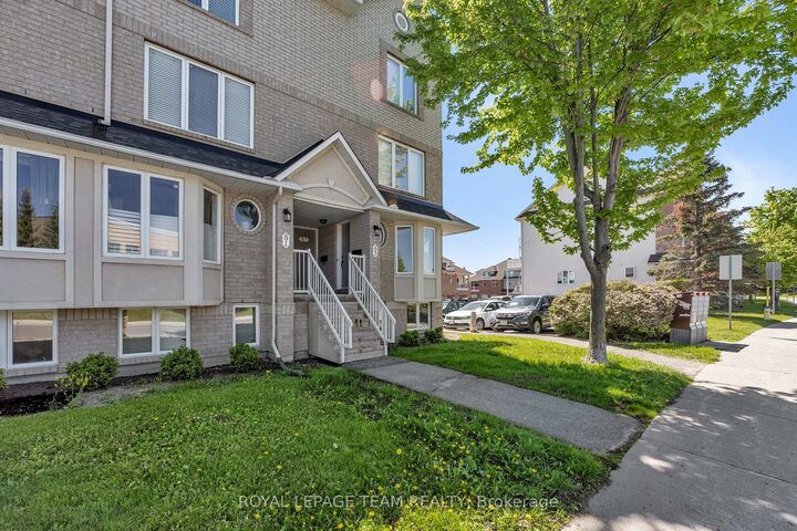 85 Cresthaven Drive — photo 1