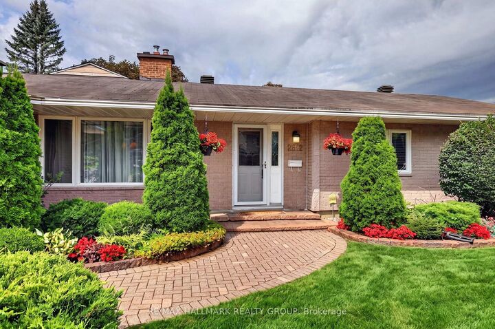 Property Photo: 2692 Colman Street ON K1V 8J9