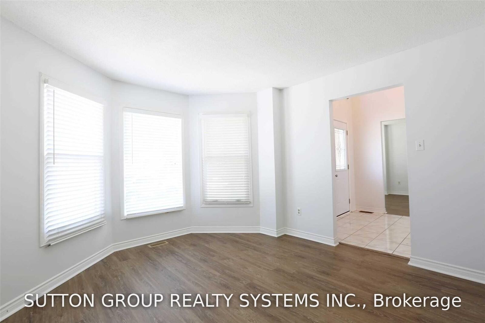 Property Photo: 6005 Tenth Line Upper ON L5N 5S6