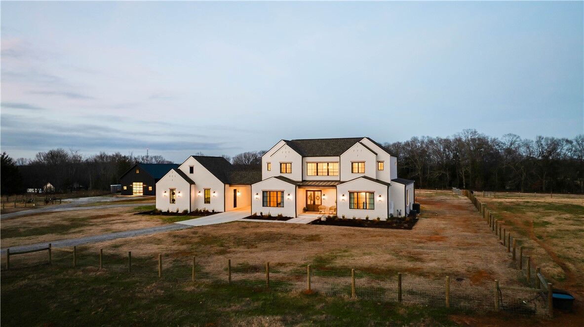 Property Photo:  2811 Lebanon Road  SC 29670 