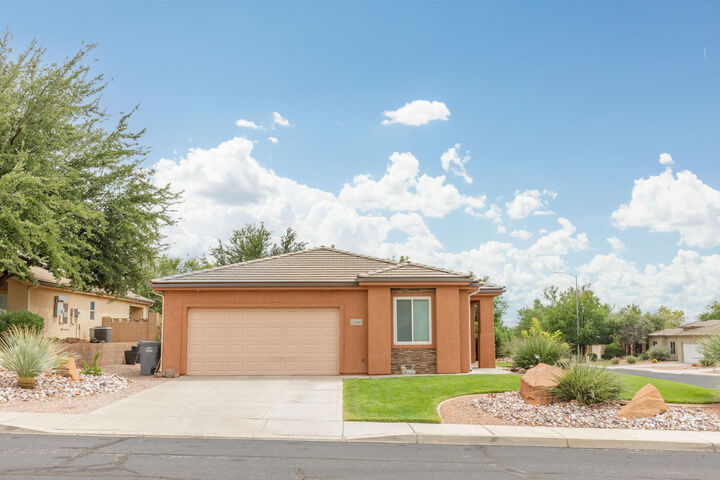 Property Photo:  2061 W 1940 N  UT 84770 