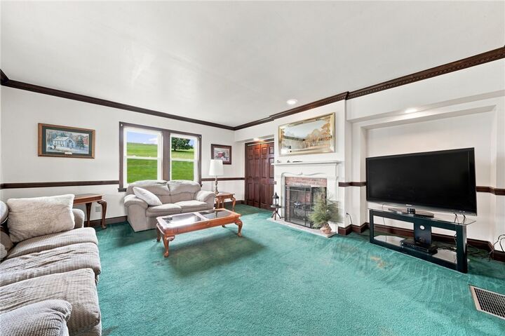 Property Photo:  20 Mavor Ln  PA 15312 