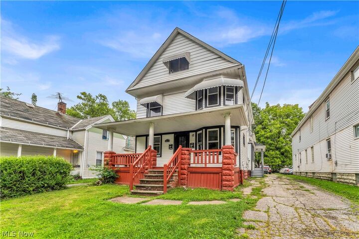 Property Photo:  3617 E 57th Street 1/Dn  OH 44105 