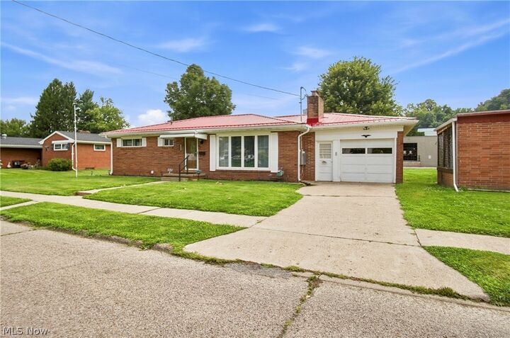 Property Photo: 1038 Talley Avenue OH 43701