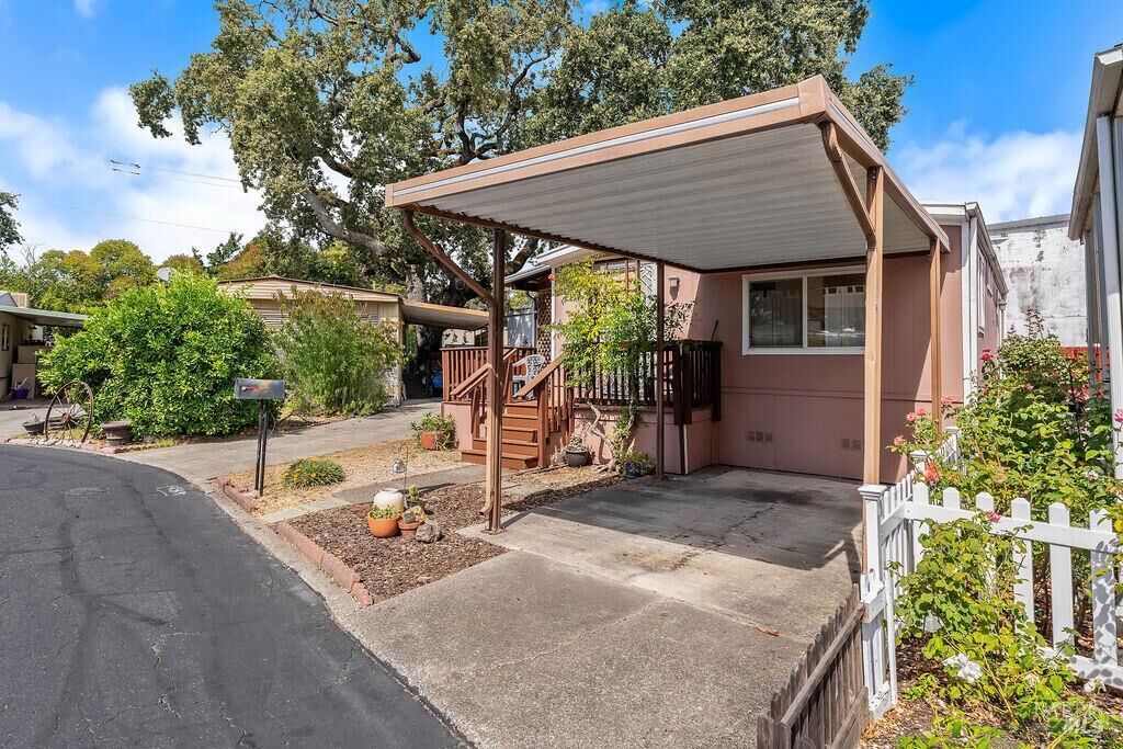 Property Photo:  486 Kay Mar Way  CA 95401 