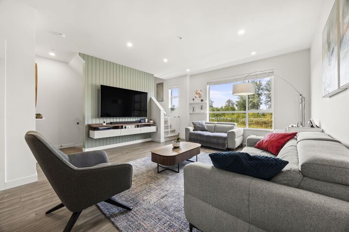 Property Photo: 20150 81 Avenue 15 BC V2Y 3L8