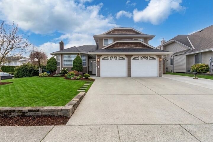 Property Photo: 32066 Sorrento Avenue BC V2T 5B7