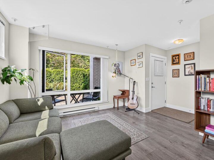 Property Photo:  1312 Fifth Avenue  BC V3M 0K5 
