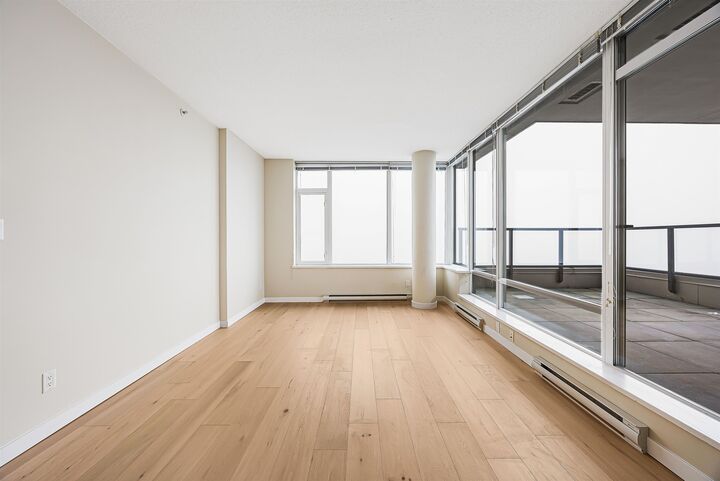 Property Photo: 2980 Atlantic Avenue 2905 BC V3B 0G2