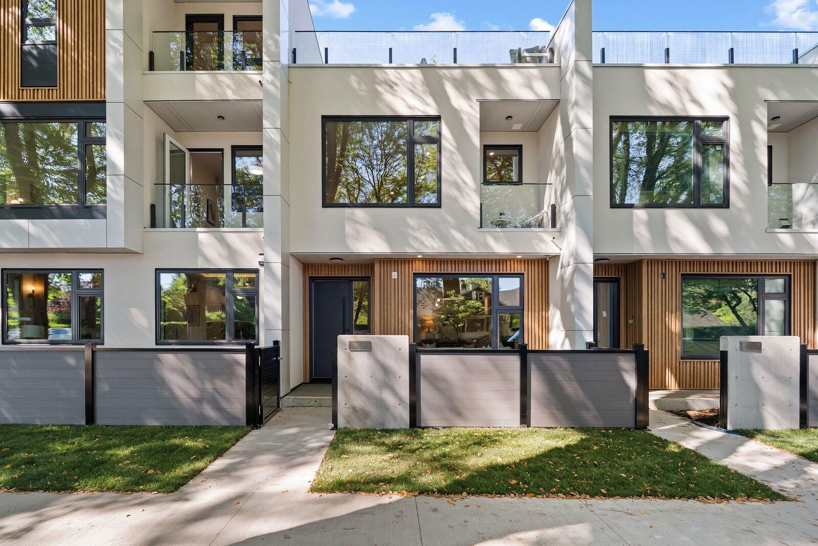 Property Photo:  1491 Devonshire Crescent 3  BC V6H 2G5 