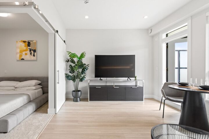 Property Photo:  1942 Starling Dr 105  BC V4M 0H1 