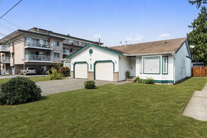 Property Photo: 46043 Mellard Avenue 1&Amp2 BC V2P 2Y8