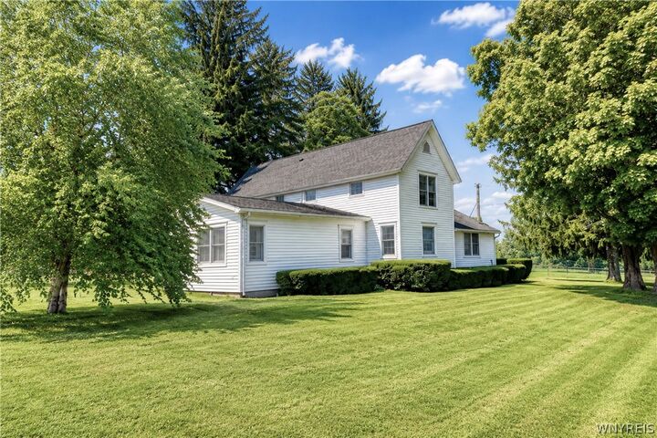 Property Photo:  9905 Rock Springs Road  NY 14171 