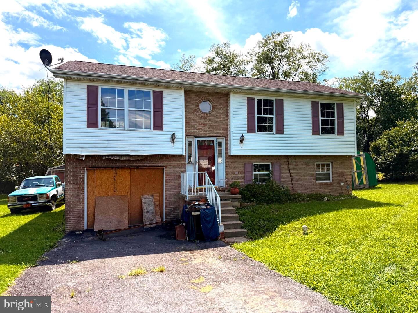 Property Photo:  104 Arbutus Lane  WV 25405 