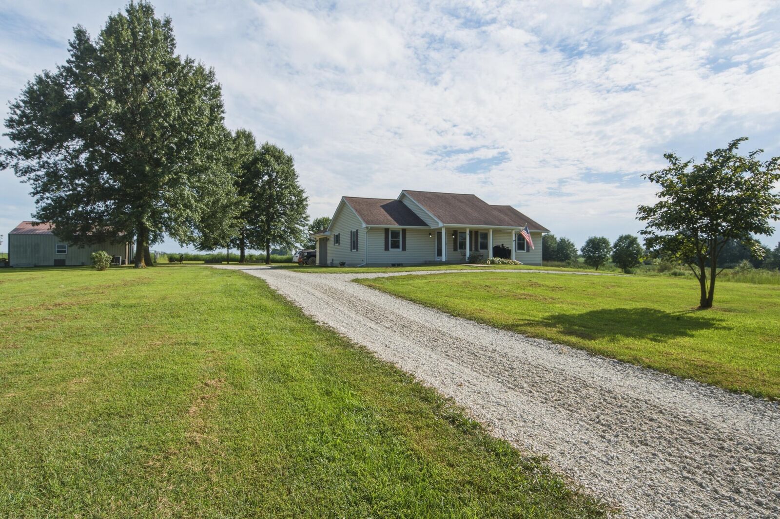 Property Photo:  1790 County Road 1815  MO 65239 