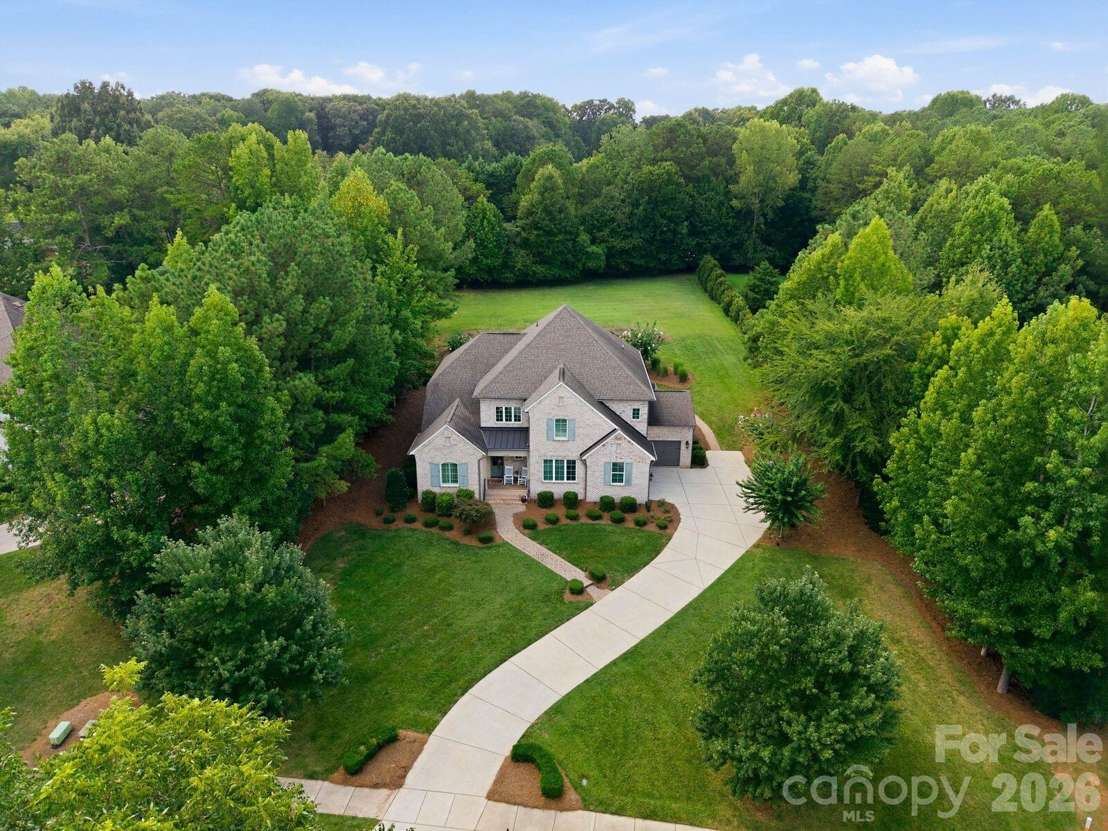 Property Photo:  13528 Castleford Drive  NC 28227 
