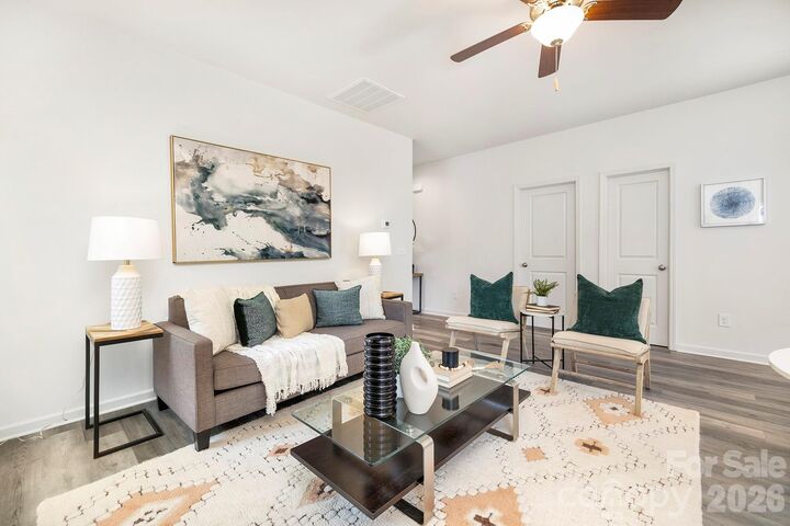 Property Photo:  613 E Ratchford Avenue  NC 28054 
