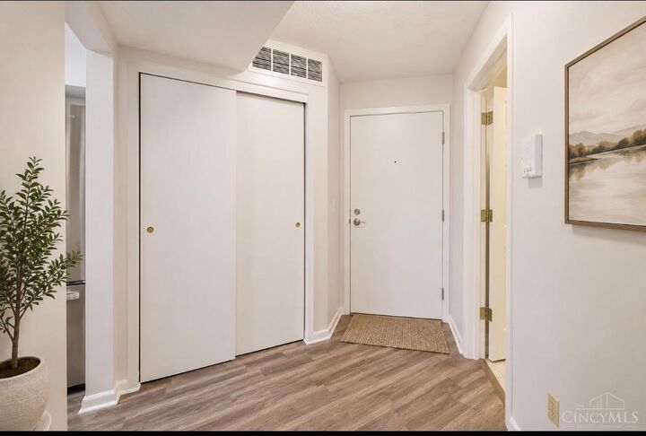 Property Photo: 537 Aspen Glen Drive OH 45244