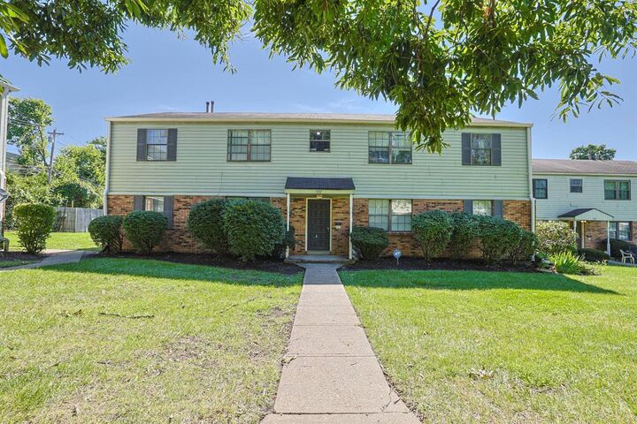 Property Photo:  1937 Chaucer Drive  OH 45237 