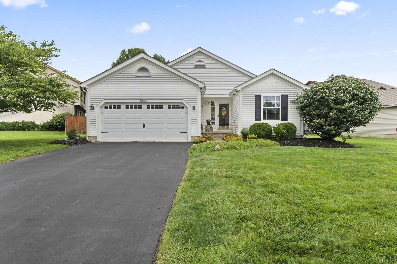 Property Photo:  3306 Summer Glen Drive  OH 43123 