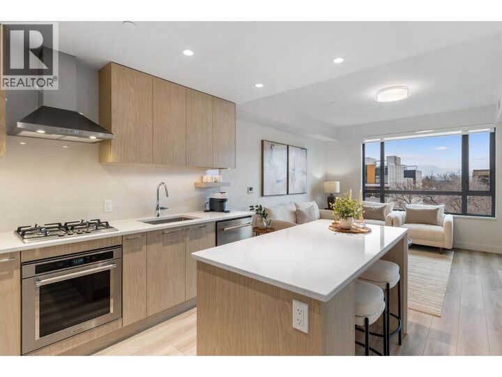 3051 Abbott Street 206 — photo 1