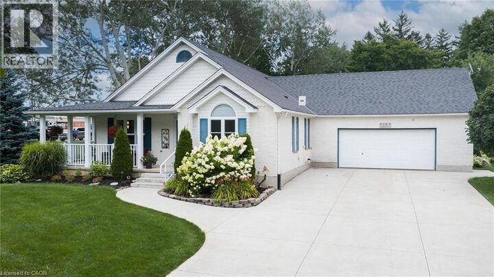 Property Photo:  15 Shephard Place  ON N3A 2E4 